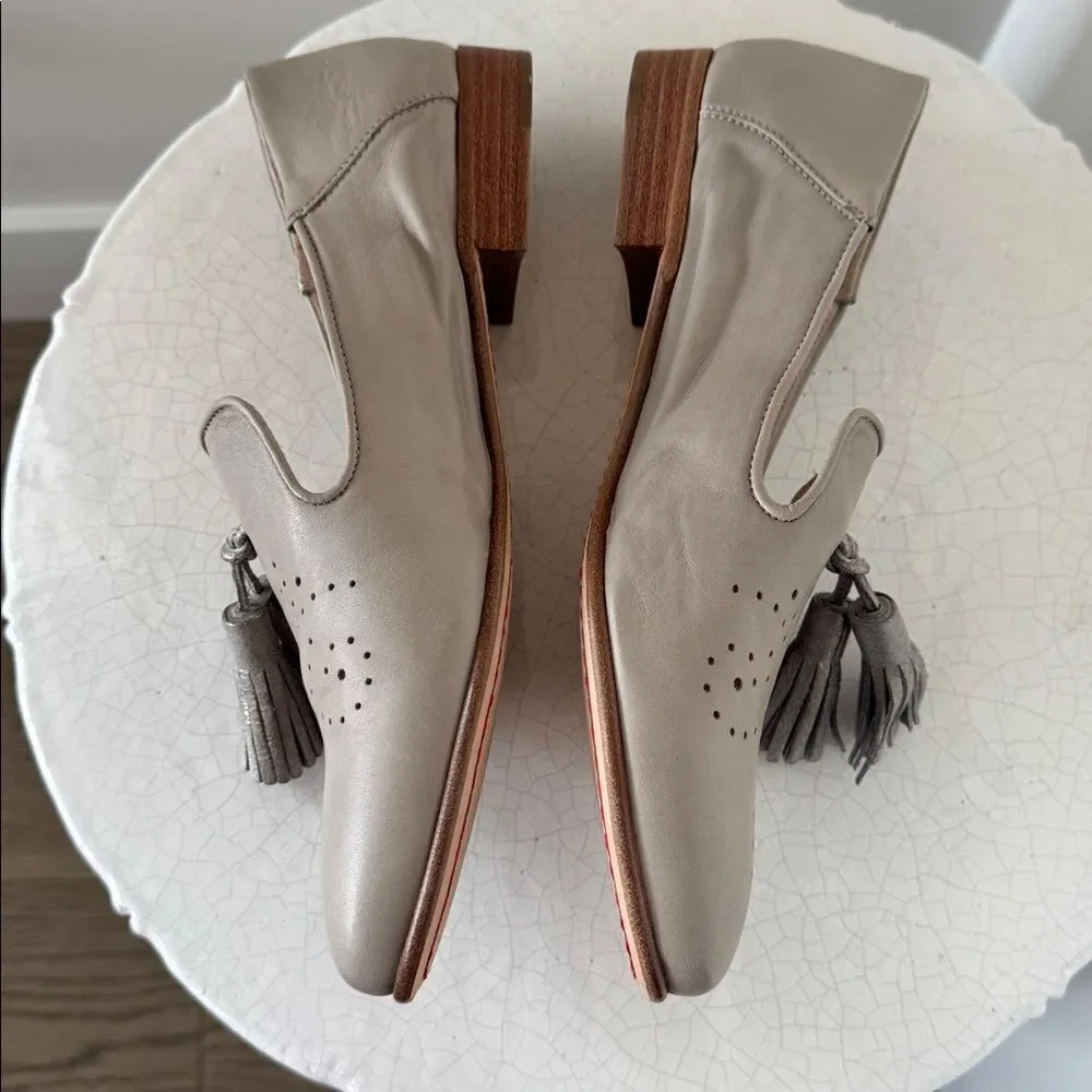 Mara Bini Chic Women’s Gray Leather Tassels  Loafers Flats Made in Italy Size 38